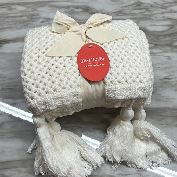 Opalhouse Bedding Opalhouse Jungalow Knit Throw Poshmark